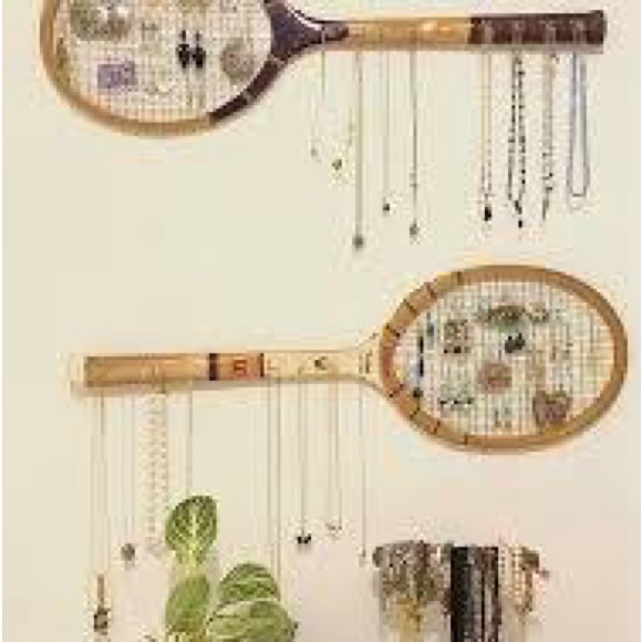 Dunlop Vintage Tennis Racket with White and Blue Strings - Picture 15 of 15